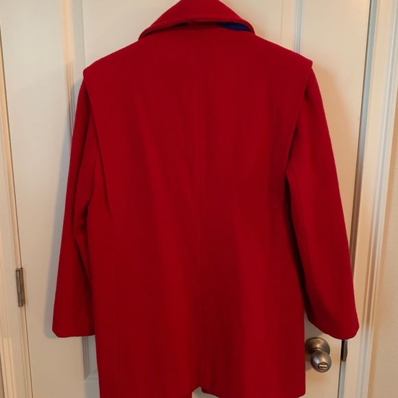 Ladies Winter Coat - Picture 2 of 6